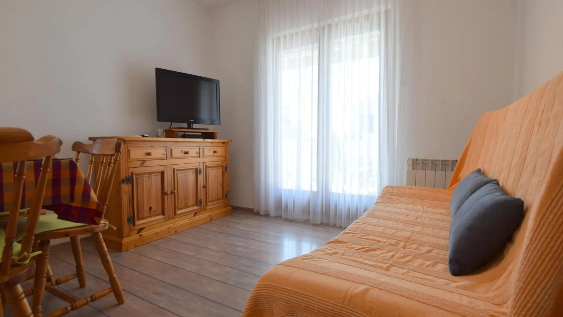 Apartments Martin مالينسكا 0*,